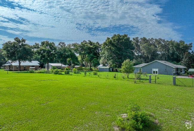 Tarrytown homes are mostly spread out but some have closer neighbors.