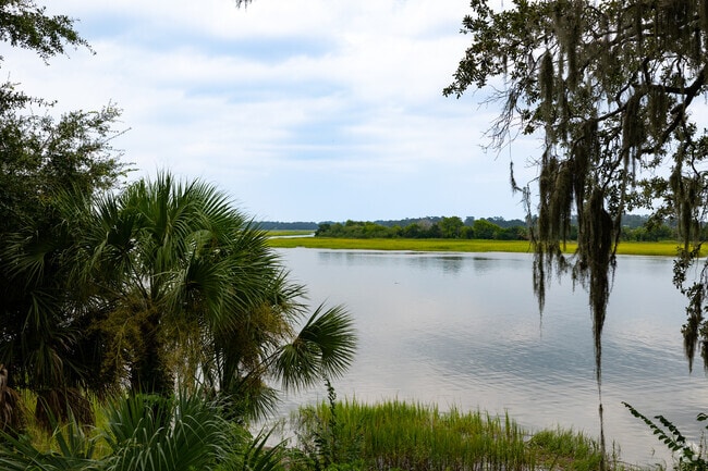 East Savannah is bordered to the east by the Wilmington River.