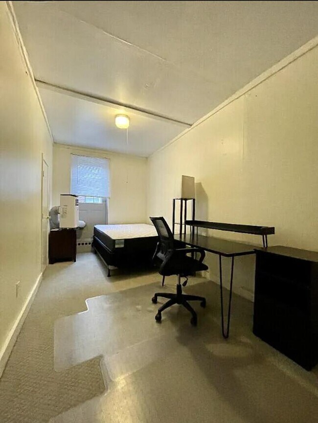 186 Naples Rd unit 3, Brookline, MA 02446 - photo 5