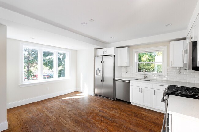 121 Centre St unit 2, Roxbury, MA 02119 - photo 6