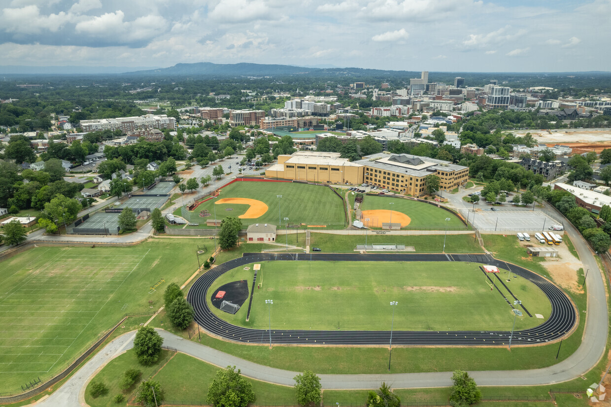 Greenville Senior High School, Greenville SC Rankings & Reviews - Homes.com