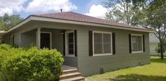 513 S La Grange St, Flatonia, TX 78941