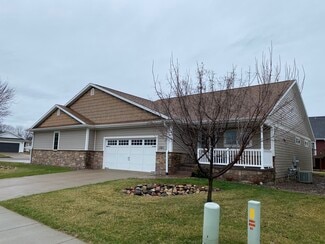 1321 Pinecrest Ln, Onalaska, WI 54650