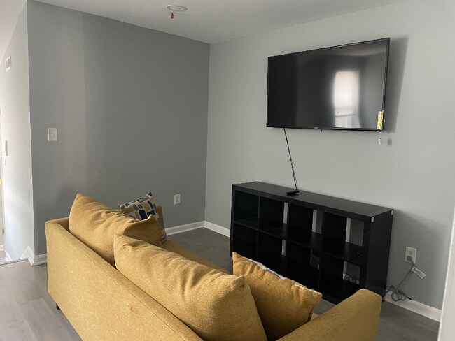 1031 W Baltimore St unit D, Baltimore, MD 21223 - photo 5