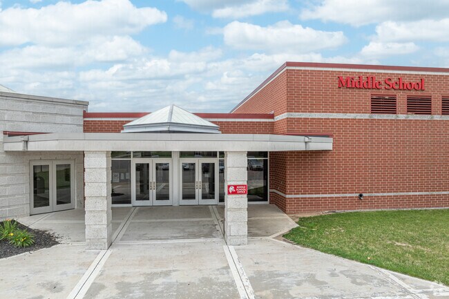 Kent City Middle School serves grades 6–8 in Kent City, Michigan.