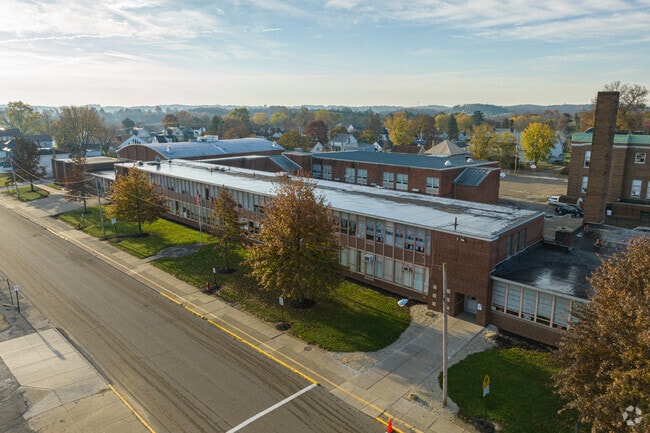 Carrollton Elementary School serves about 788 students from Pre-K through 5th grade.