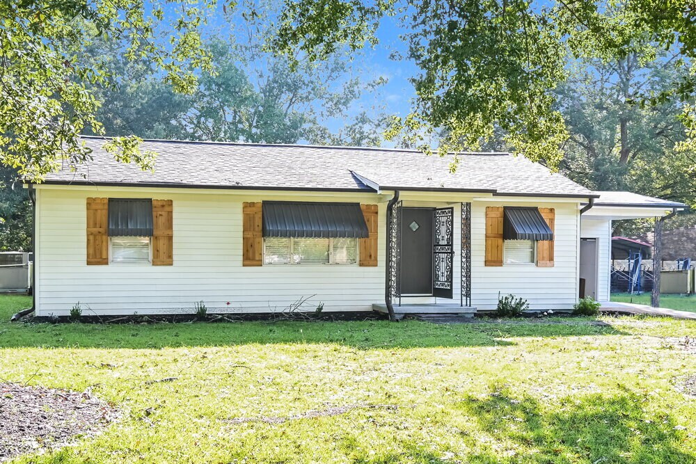 6704 Alice St, Horn Lake, MS 38637