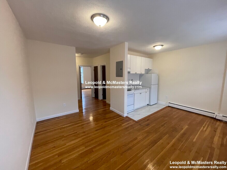 180 N Beacon St unit 11, Boston, MA 02135 - photo 1