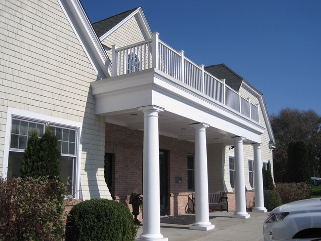 94 Danbury Rd unit 3, Ridgefield, CT 06877 - photo 2