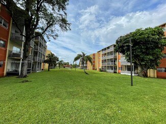 3710 NW 21st St Unit 211, Lauderdale Lakes, FL 33311