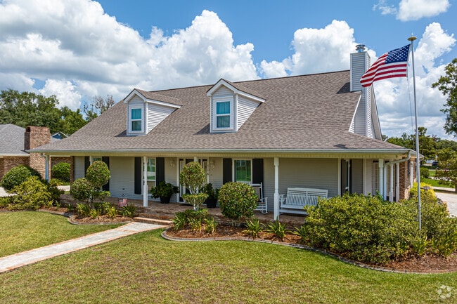 Acadian style houses are popular in Paradis\Boutte.
