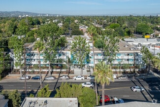 5135 Coldwater Canyon Ave, Sherman Oaks, CA 91423