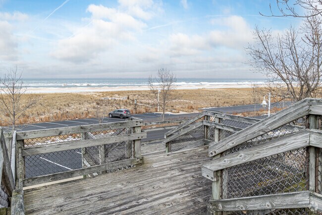Benton Harbor visitors and locals can take in the views of Lake Michigan at Jean Klock Park.