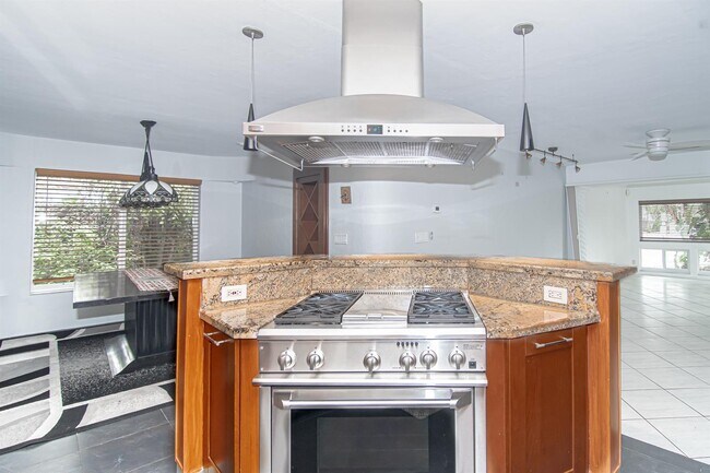 3023 NE 5th Terrace, Wilton Manors, FL 33334 - photo 6