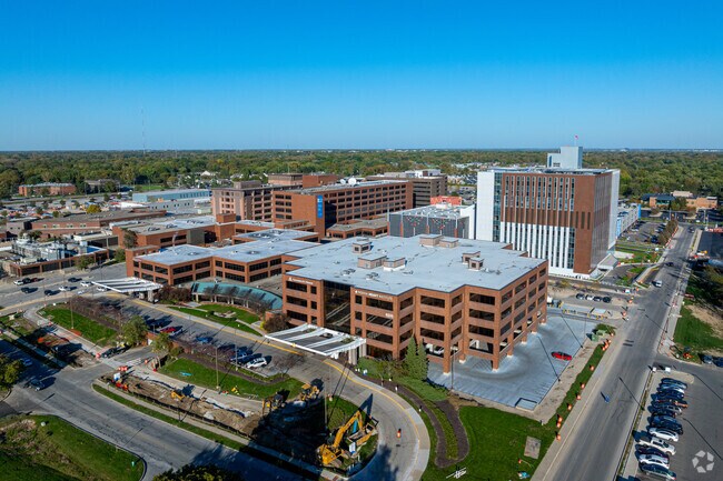 Nora-Far Northside is close to Ascension St. Vincent hospital.