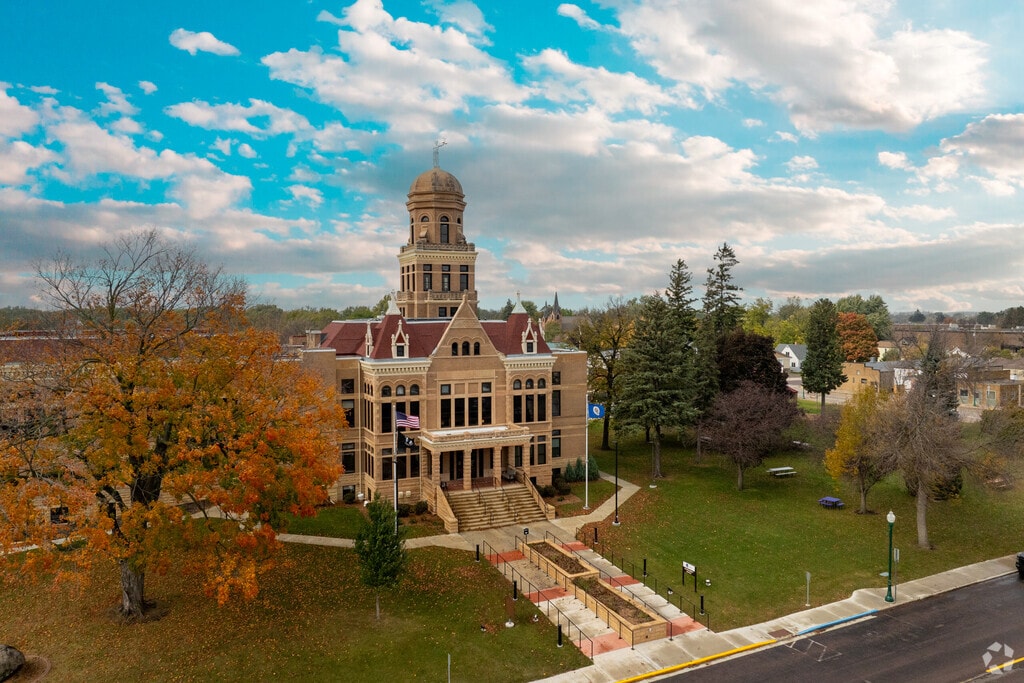 Le Sueur County Government Center sits at the heart of Le Center.