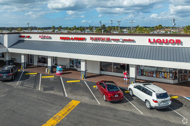 Stip Malls with retail and dining options can be found throughout Wimauma.