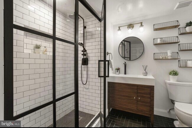 1045 N Utah St unit 703, Arlington, VA 22201 - photo 3