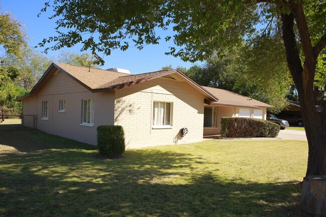 2005 S College Ave, Tempe, AZ 85282 - photo 3