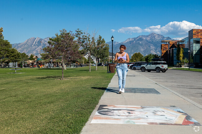Enjoy a walk with mountain views at Veteran’s Memorial Park near Edenbrooke.