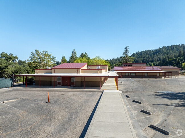 Students thrive at San Lorenzo Valley Middle School with diverse extracurricular activities.