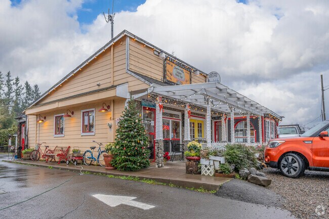 Festive decorations adorn Panezanellie Breadstick Shoppe in Sublimity, OR.