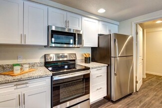 10290 NE 12th St, Bellevue, WA 98004