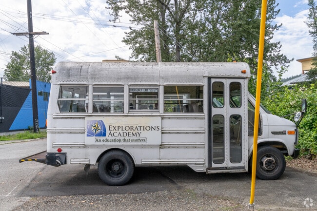 Explorations Academy bus