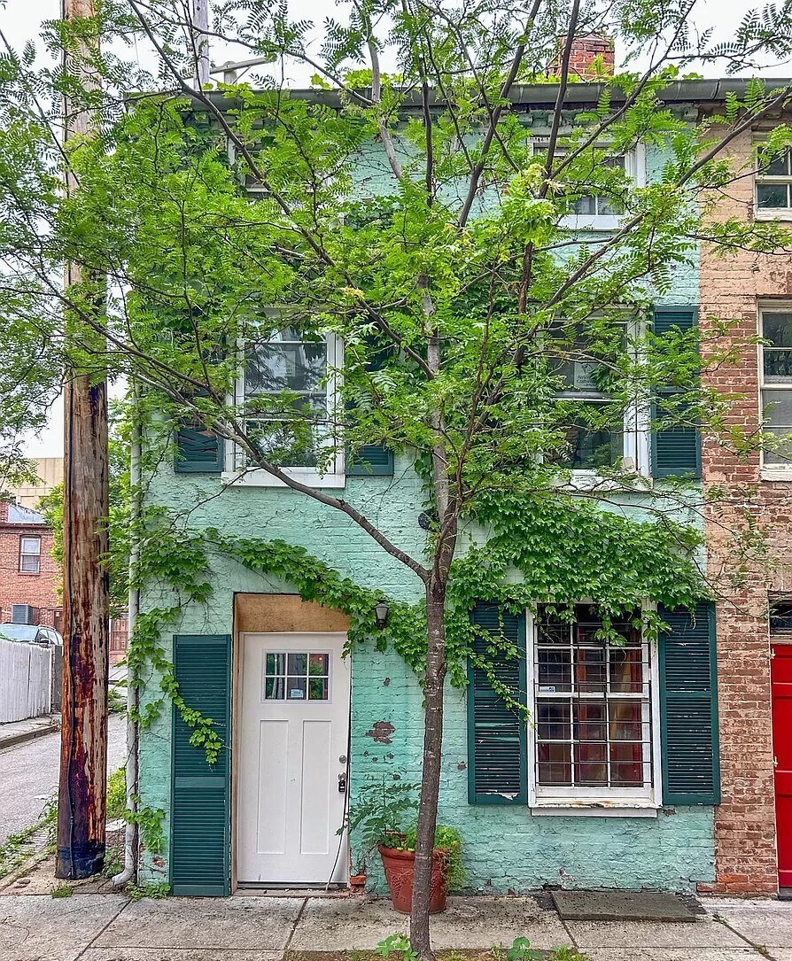 914 Tyson St, Baltimore, MD 21201 - photo 1