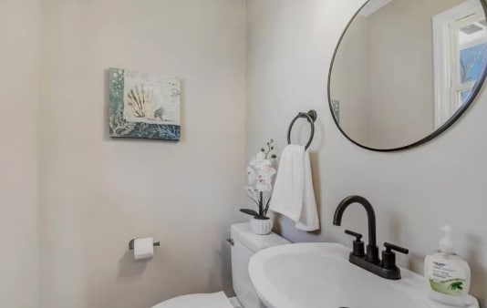 1676 Tommys Rd unit 2, Goldsboro, NC 27534 - photo 5