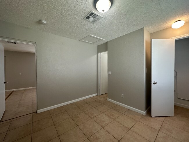 2536 N Carroll St unit A`, North Las Vegas, NV 89030 - photo 3