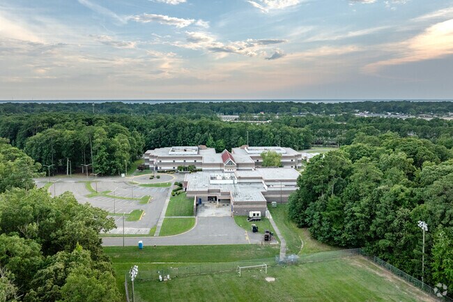 Homer L. Hines Middle School in Newport News has a student-to-teacher ratio of approximately 14 to 1.