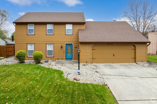 Fort Wayne's Lofton Woods features many two story, two car garage homes.