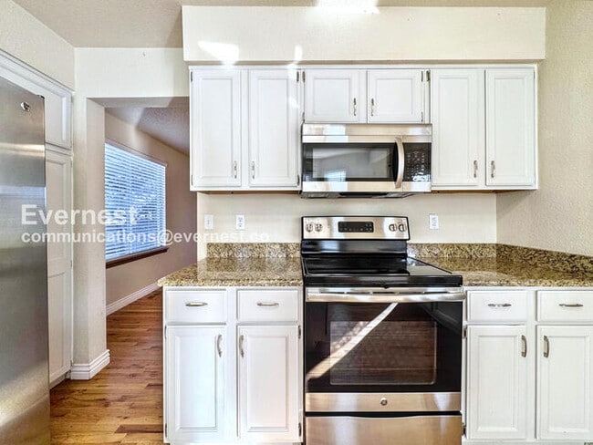 18618 E Grand Cir, Aurora, CO 80015 - photo 5