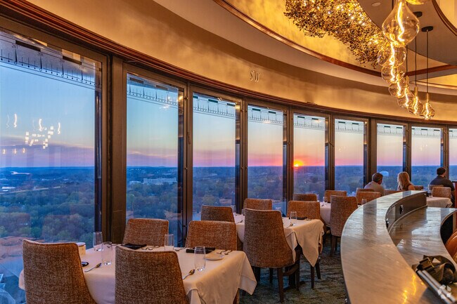 360 Grille has the highest and most amazing sunset views in Florence.