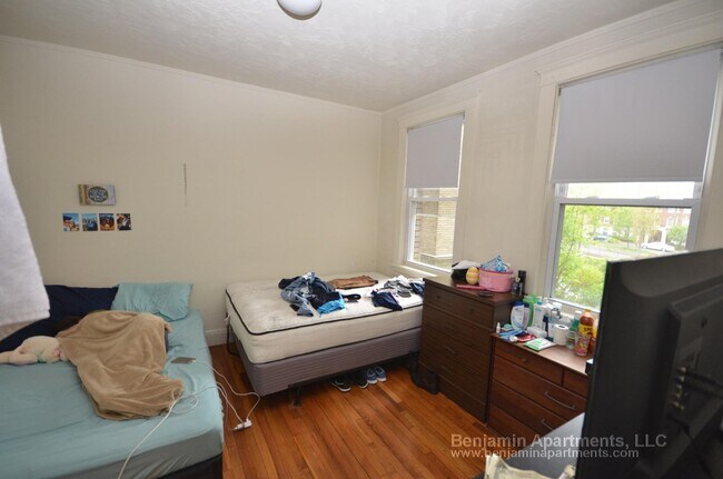 1626 Commonwealth Ave unit 9, Brighton, MA 02135 - photo 5