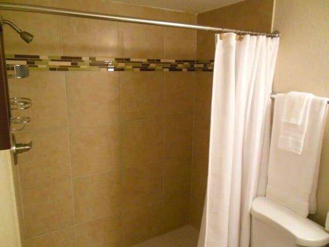 520 69th Ave unit 1, Saint Pete Beach, FL 33706 - photo 4