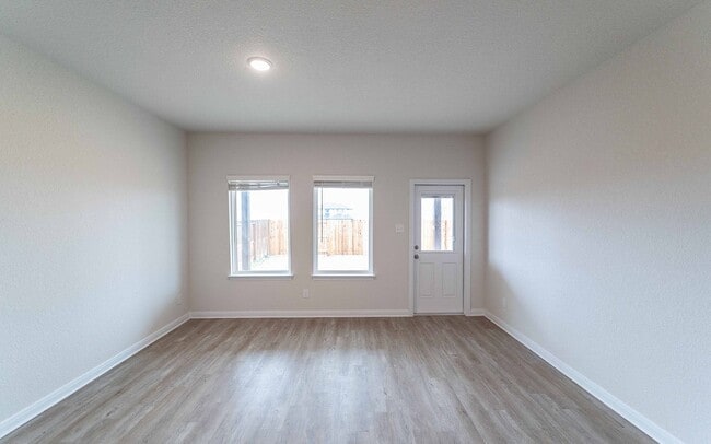 8807 Catnip Pass, Elmendorf, TX NULL - photo 7