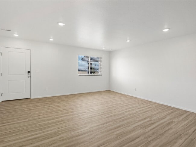 21117 E 65th Ave, Aurora, CO 80019 - photo 4