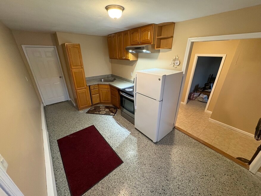 8 Mount Logan Ct unit 1, Farmingville, NY 11738 - photo 1