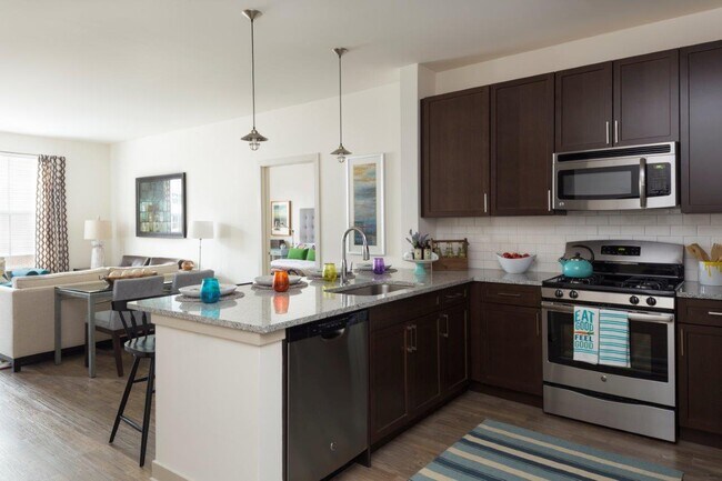 1 Kennedy Flats Apartments, Danbury, CT 06810 - photo 3