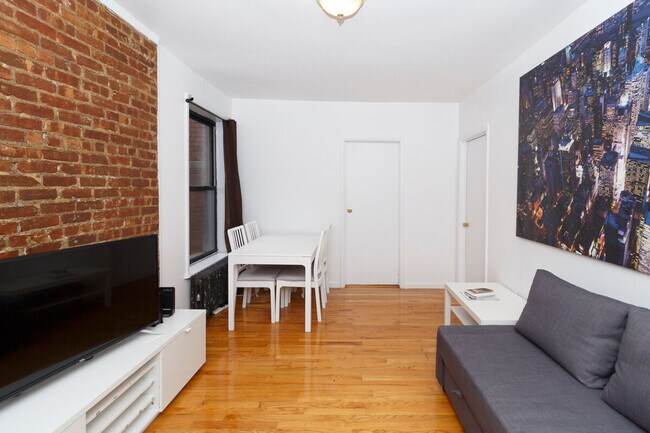 Waterford Condominium unit ID1032028P, New York, NY 10128 - photo 3
