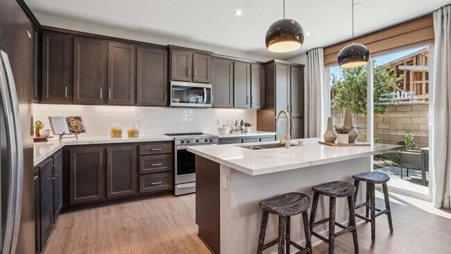 16079 Montenegro Ln unit 36197870, Fontana, CA 92336 - photo 6