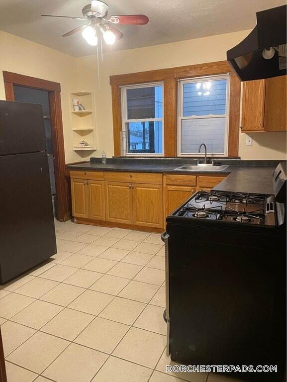 18 Spaulding St Unit 1, Boston, MA 02122