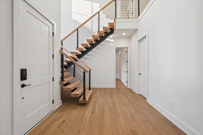 2835 Katmai Dr, Columbus, OH 43228 - photo 4