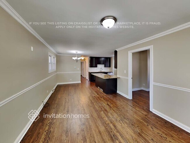 5451 N Nagle Ave, Chicago, IL 60630 - photo 7