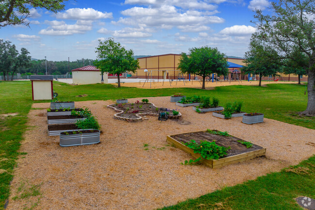 Discover the wonders of gardening at Los Reyes Elementary.