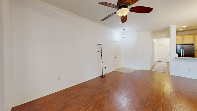 8031 Limestone Ln unit 16106, Sarasota, FL 34233 - photo 3