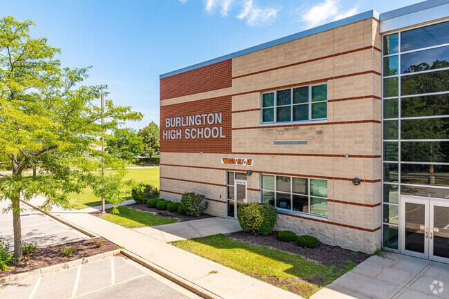 Burlington High School has a student to teacher ratio of 15 to 1 in Burlington, Wisconsin.