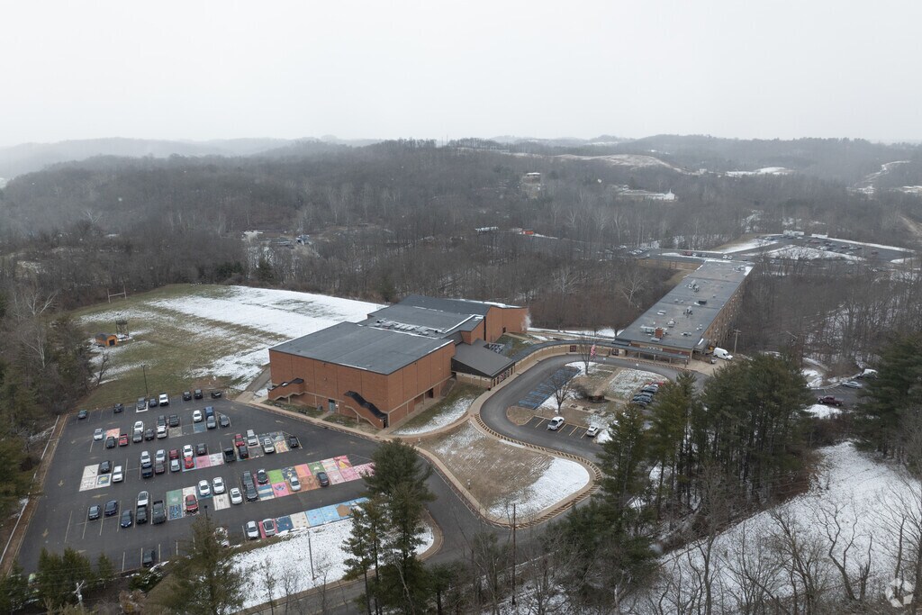 Experience excellence at Marietta High School.